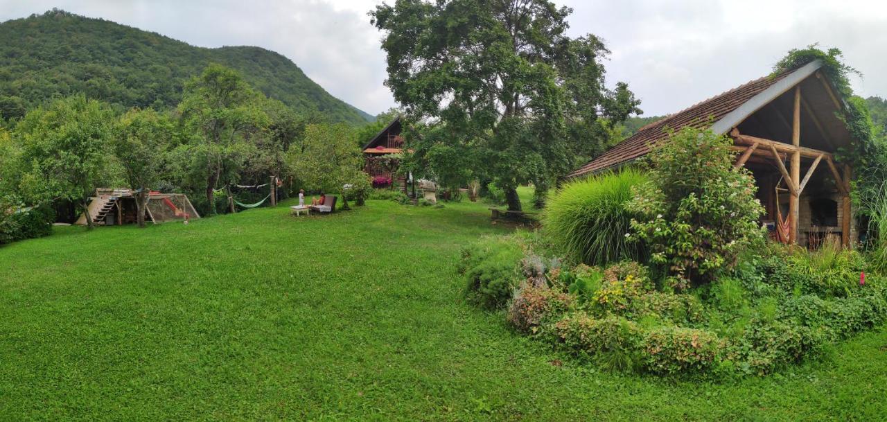 Na Okic - A Private Forest Oasis Sveti Martin pod Okicem Buitenkant foto